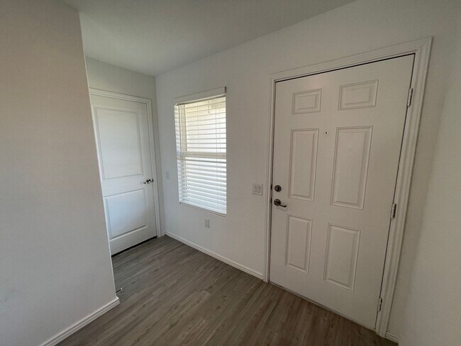 Building Photo - Beautiful 4 bedroom, 2 bathroom Home in Vida near Texas A&M San Antonio!