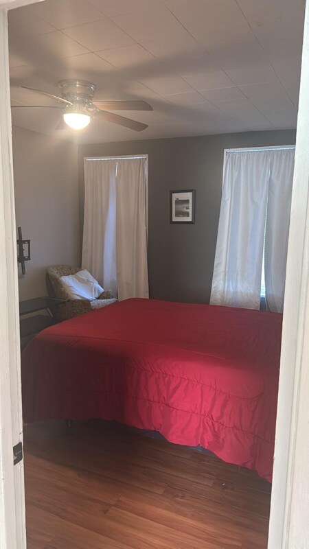 Building Photo - 228 2nd St