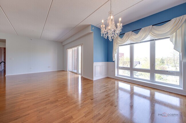 Building Photo - 799 Graceland Ave