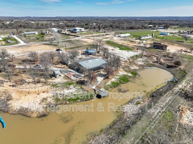 Building Photo - 933 Leatherwood Ln
