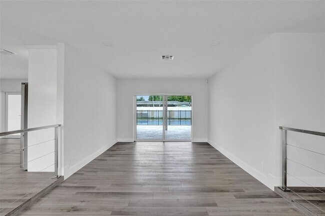 Building Photo - 5361 SW 7th St