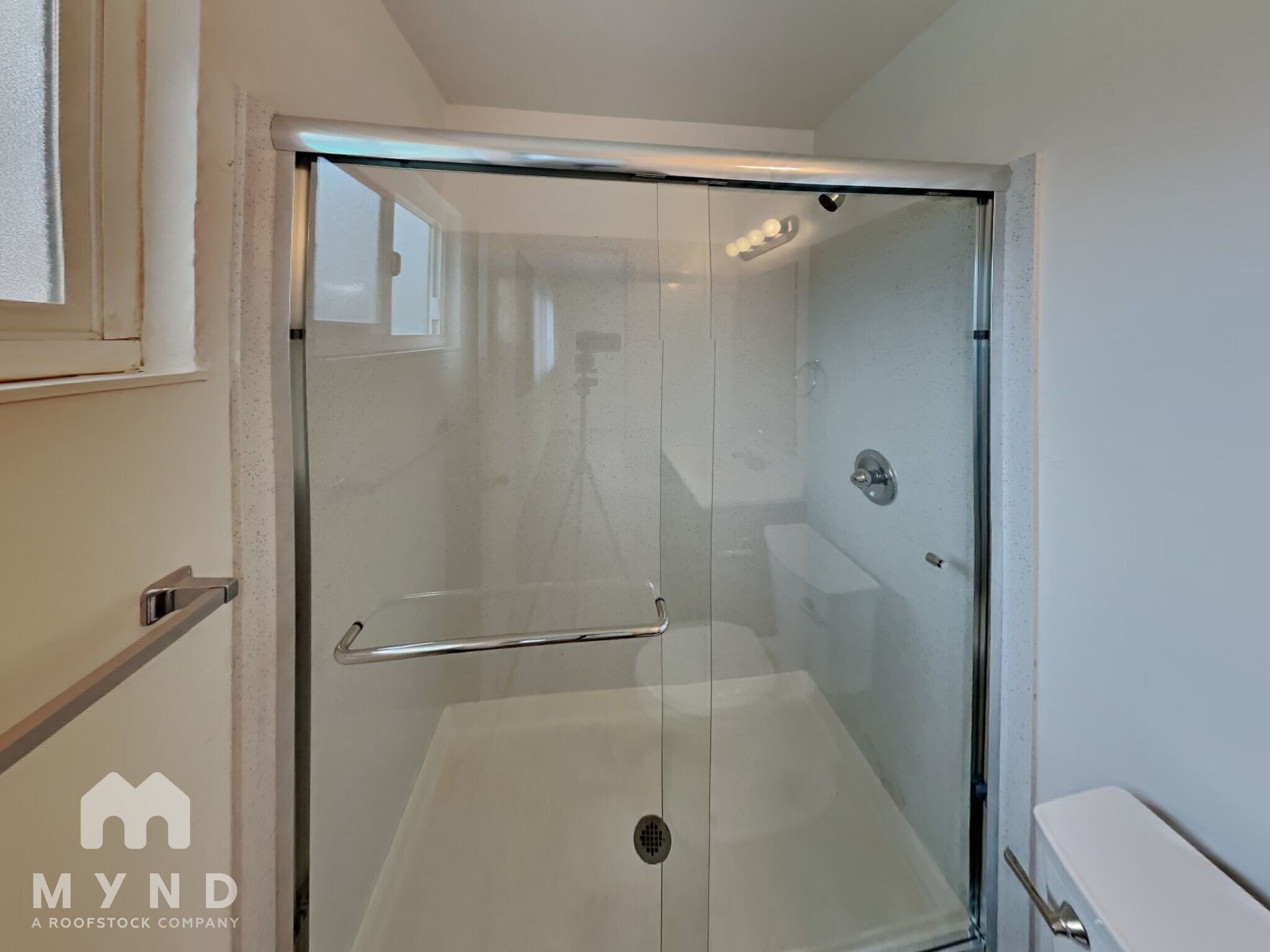 Building Photo - 2113 Merritt Pl