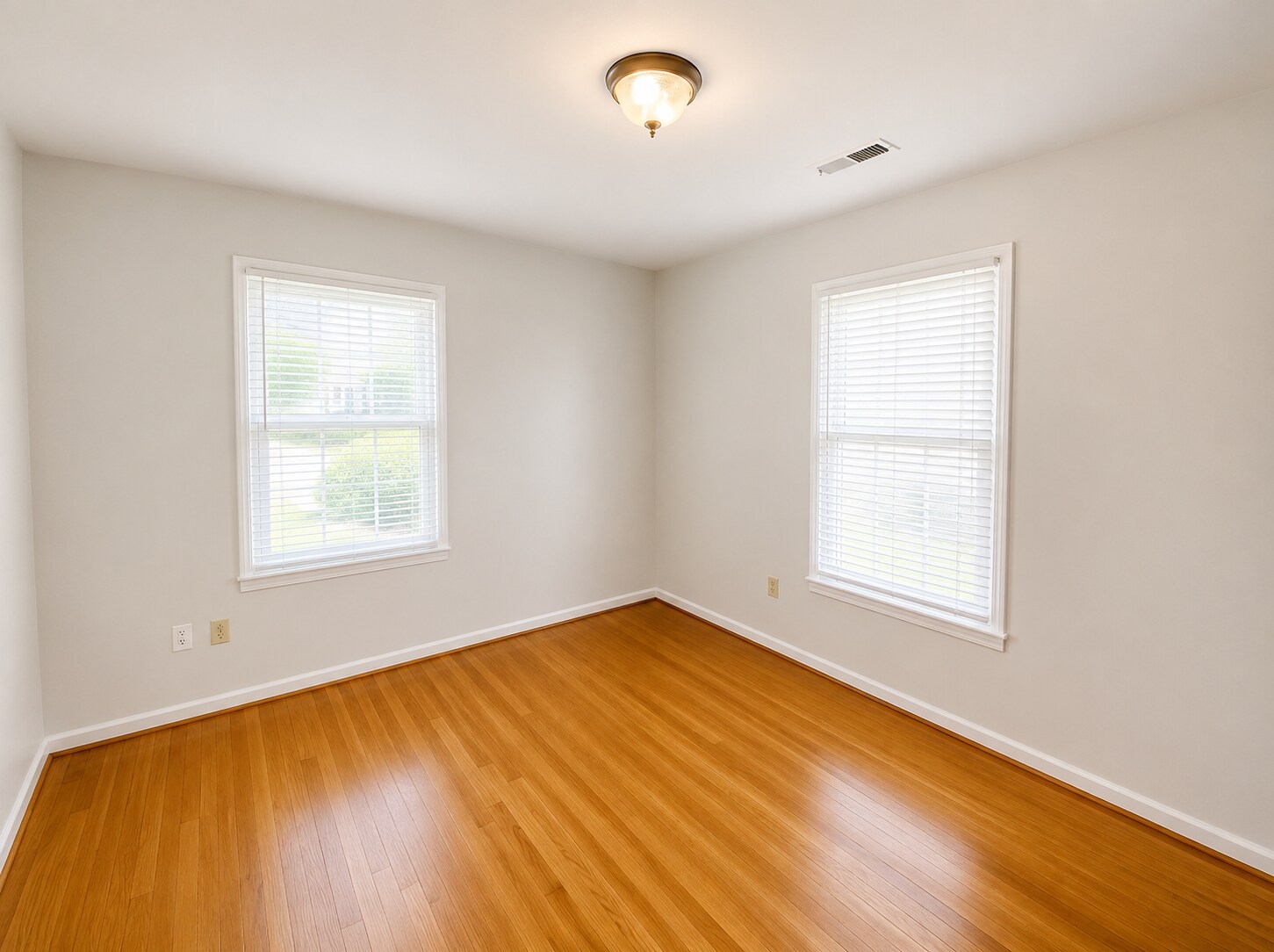 2nd bedroom - 303 Rutherford Ave NW