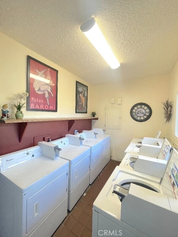 Building Photo - 2115 Placentia Ave