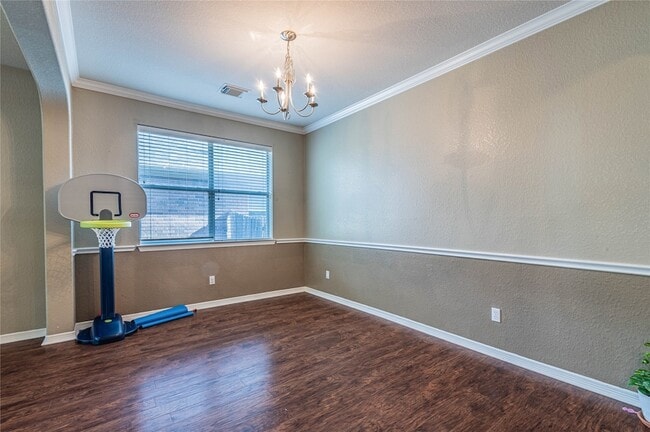 Building Photo - 307 Autumn Creek Ln