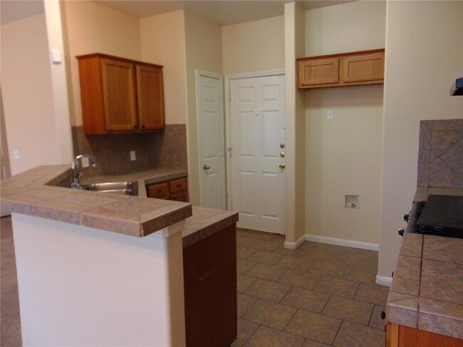 Building Photo - 2513 ALLRED -A Dr