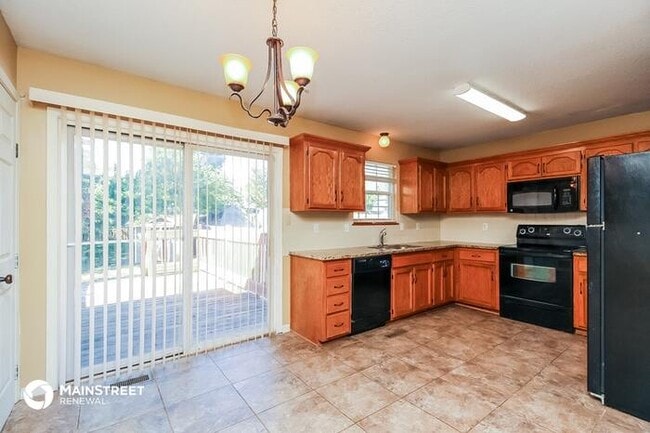 Building Photo - 18508 E Blackhawk Trail, Independence, MO ...