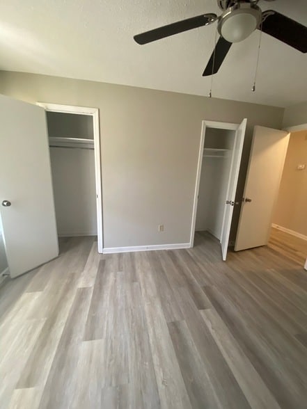 Building Photo - 105 Maid Marian Ct