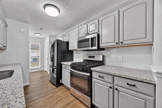 Building Photo - 22711 Smokey Hill Dr