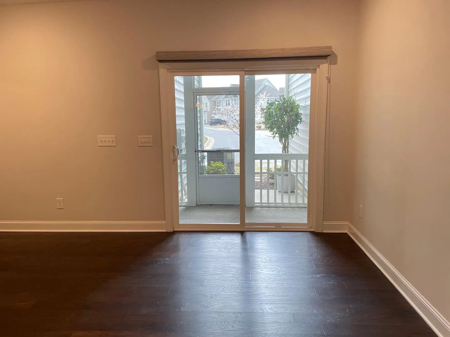 Building Photo - Room in Townhome on Farm Pond Trail