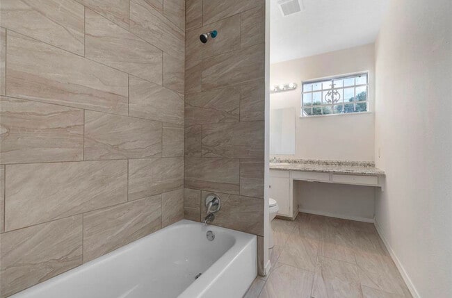 Building Photo - Stallings