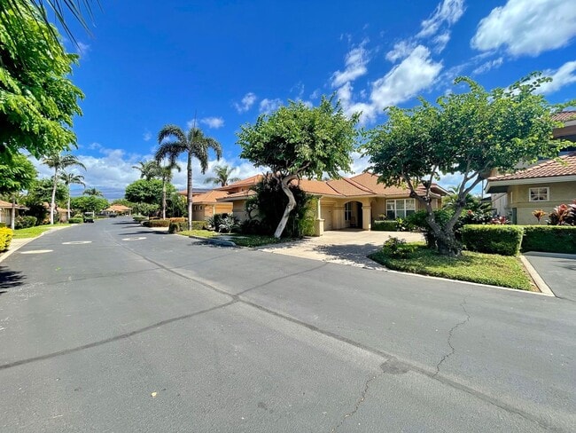 Building Photo - Luxury Island Living in Hokulani Golf Vill...