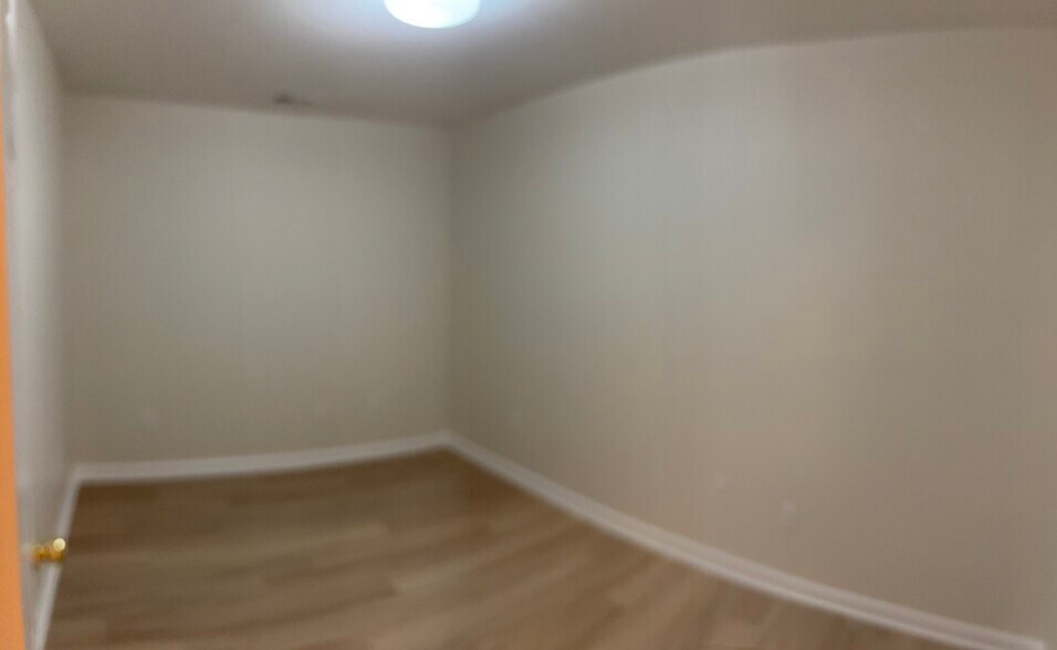 Bonus Room! Perfect For Office Or Gaming HQ! - 83 Birkshire Way