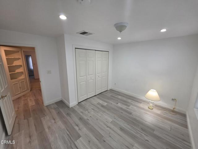 Building Photo - 3154 Del Vina St