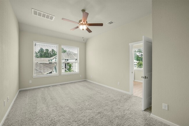 Building Photo - 323 N Spotted Fern Dr