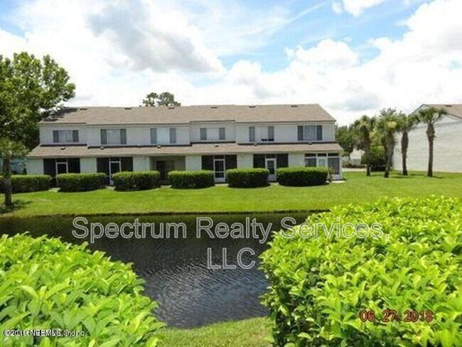Building Photo - 12311 Kensington Lakes Dr
