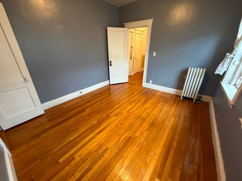 Building Photo - 313 Allston St