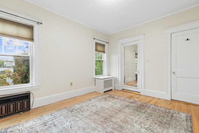 Building Photo - 222 Rawson Rd