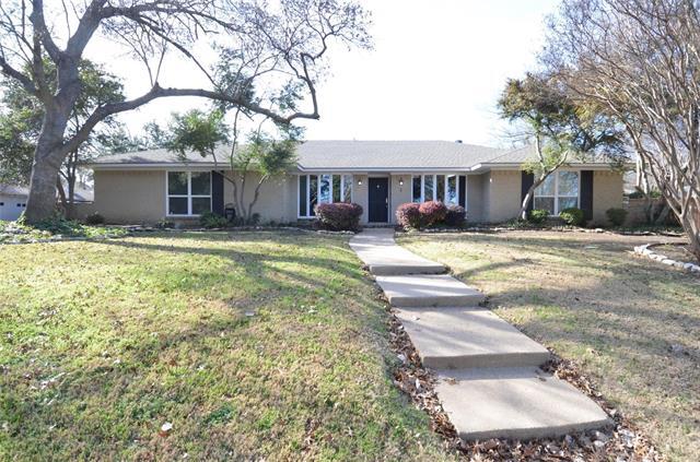 Primary Photo - 5 Ridgeview Cir