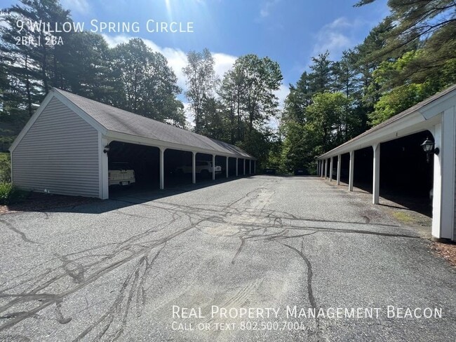 Building Photo - 9 Willow Spring Cir