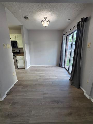 Building Photo - 1731 Cliffcrest Dr