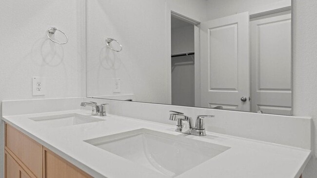 Building Photo - 3562 Lovebird Ln