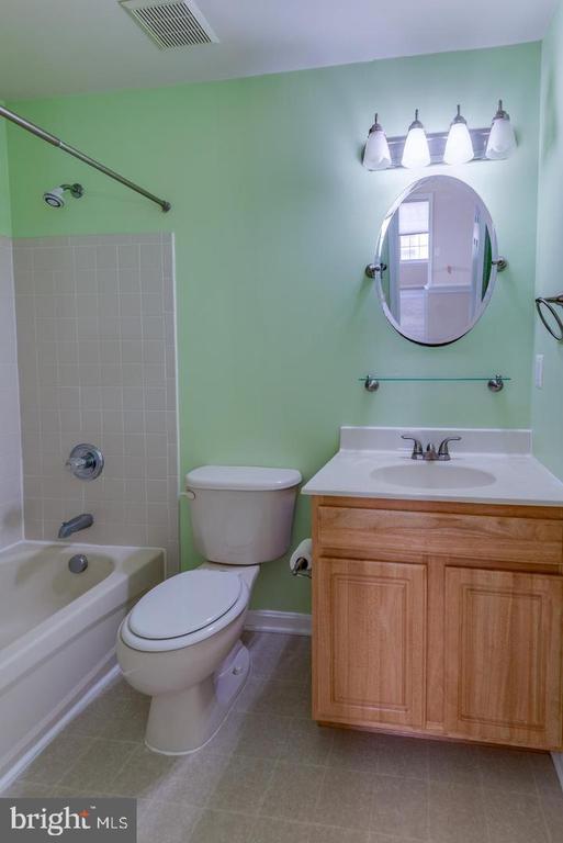 Building Photo - 45921 Altman Ct