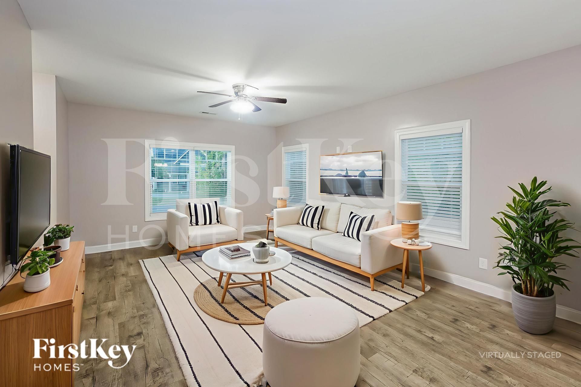 Building Photo - 1401 E First Street