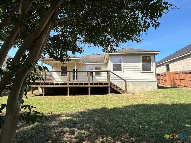 Building Photo - 2119 Belvedere Ct