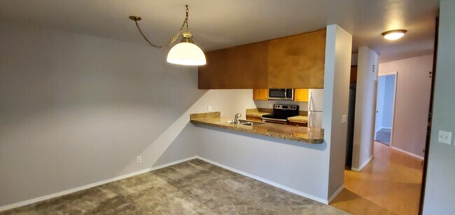Building Photo - Beautiful 2 bed/2 bath condo in Hayden, ID...