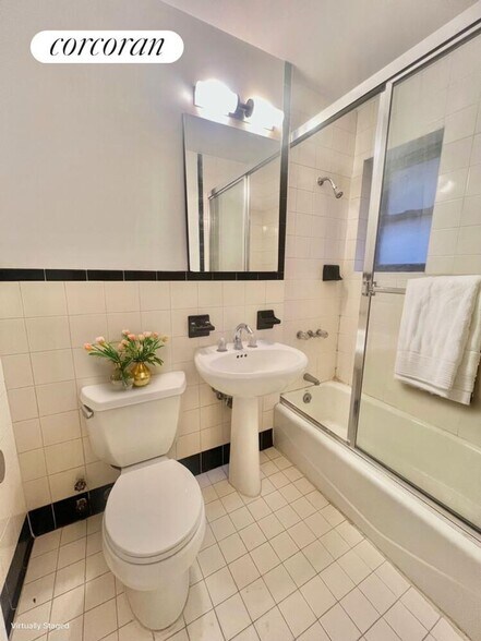 Building Photo - 339 E 57th St