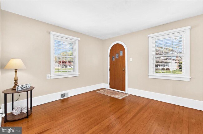 Building Photo - 161 Margate Dr