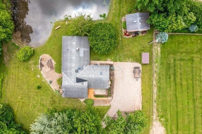 Building Photo - 3407 Bean-Oller Rd