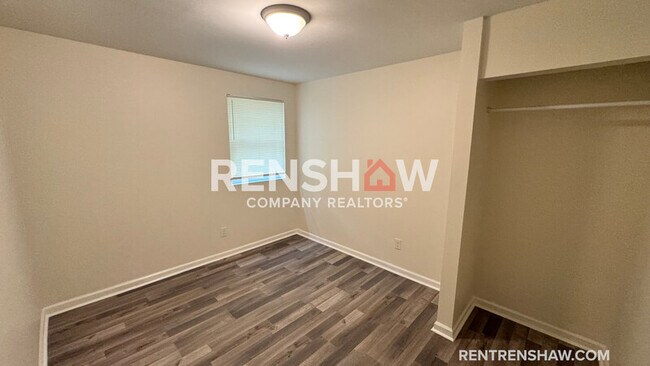 Building Photo - 288 Leath St