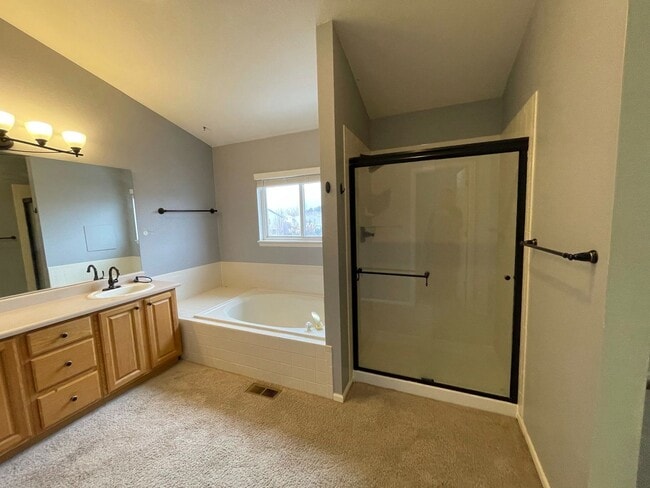 Building Photo - The Full Package