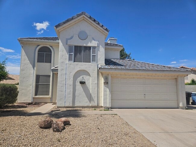 Primary Photo - 1194 N Madrid Ln