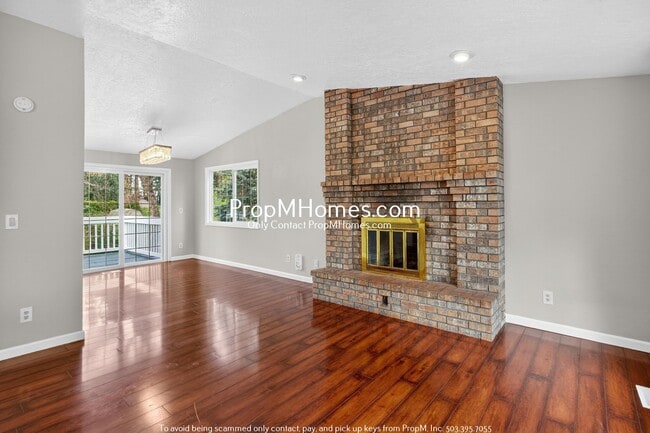 Building Photo - Secluded Nature Retreat: 4 Bedrooms!