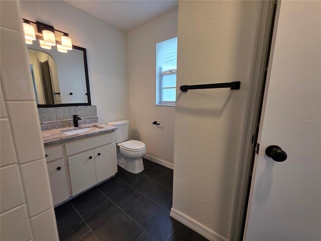 Building Photo - 5611 6th St