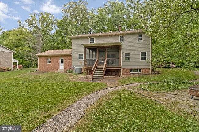 Building Photo - 4329 Mount Vernon Memorial Hwy