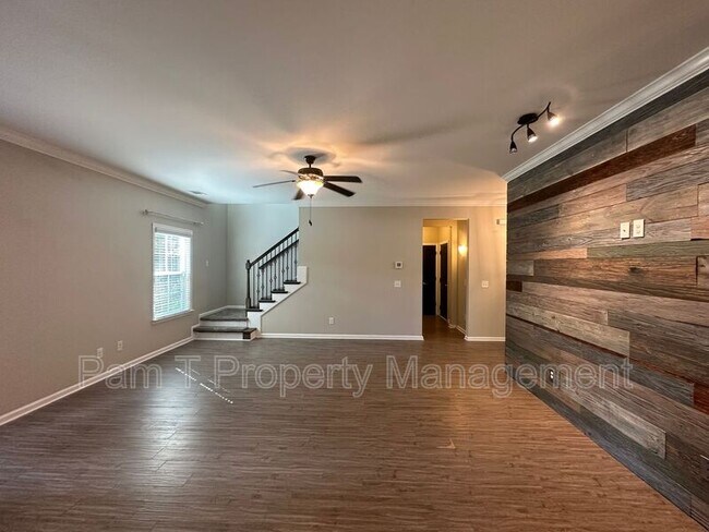 Building Photo - 131 Wall St