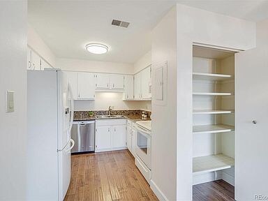 Building Photo - 5751 E Ithaca Pl