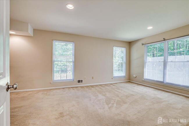 Building Photo - 1801 Timber Oaks Rd