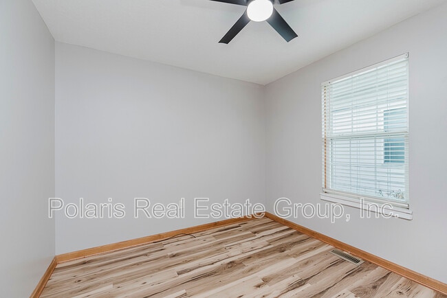 Building Photo - 1807 Cherry St