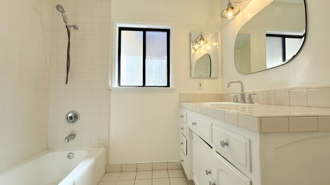 Building Photo - Spacious 4-Bedroom + Bonus Room Home with ...