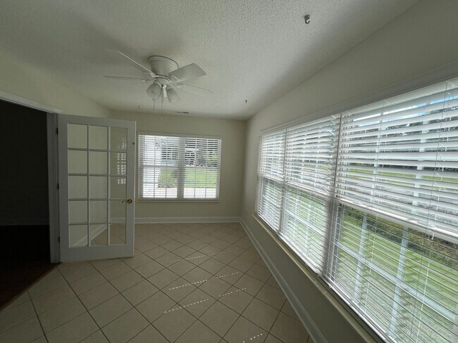 Building Photo - 154 Regency Dr
