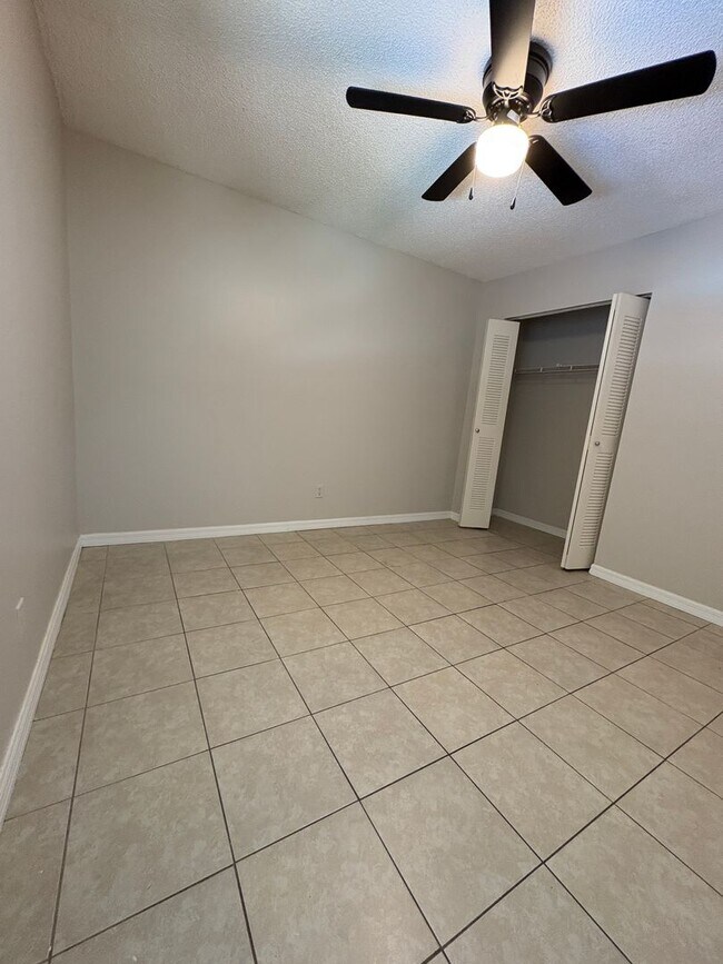 Building Photo - 140 Orchid Woods Ct