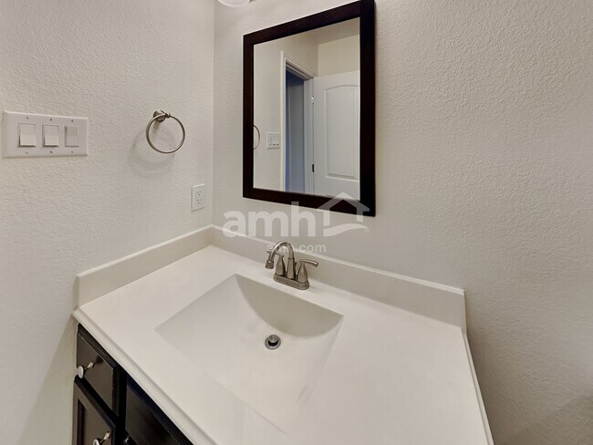 Building Photo - 21614 Champagne Dr E