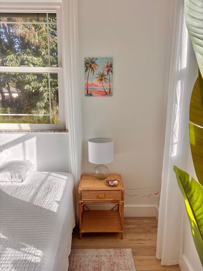 Building Photo - Peaceful 2.5-Acre Retreat | Furnished Mid-Term Rental