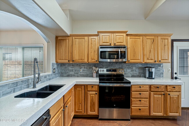 Building Photo - 288 E Southern Pines Dr