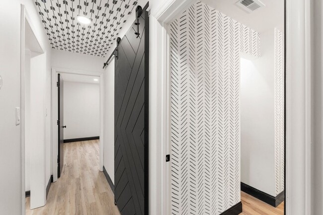 Building Photo - Welcome to Uptown Living in a South Park S...